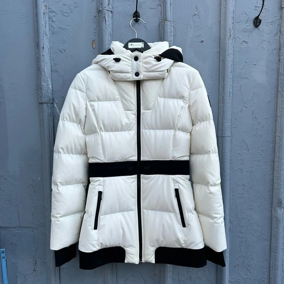 Moose Knuckles BNWOT Tracadie Down Jacket, size M - Picture 1 of 16